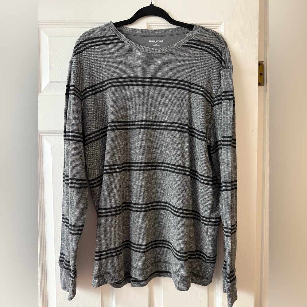 Banana Republic Black and Gray Long Sleeve Shirt